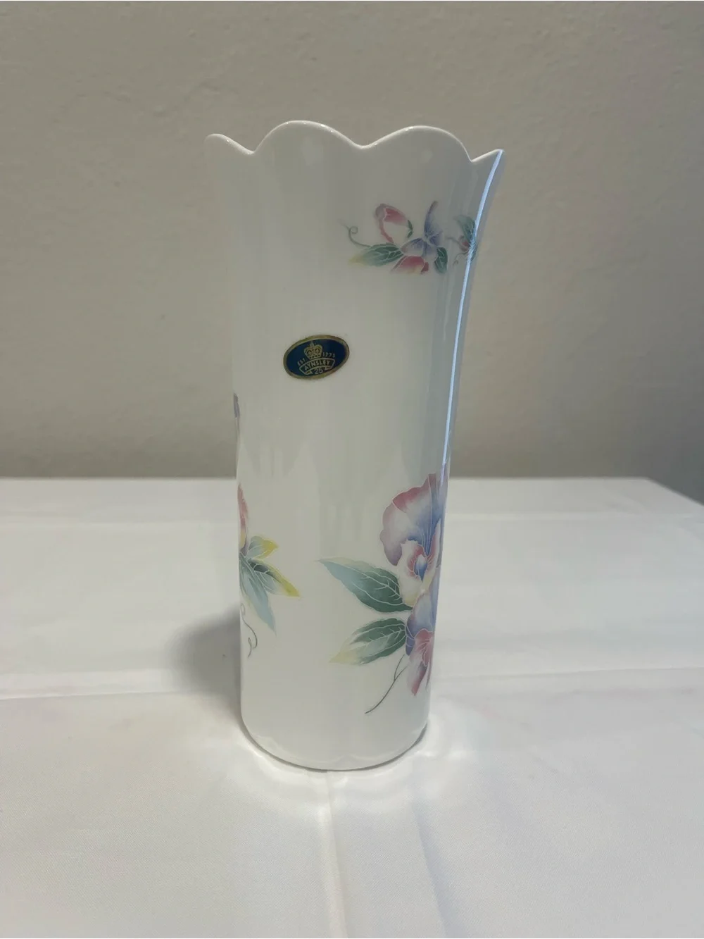 Aynsley Fine Bone English Floral Scalloped Vase - White with Pink & Blue Flowers